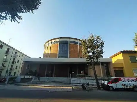 Photo de Chiesa di Gesù Divino Lavoratore