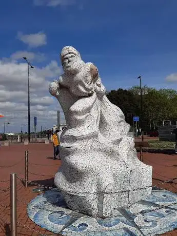The Scott Antarctic Memorial Cardiff Bay
