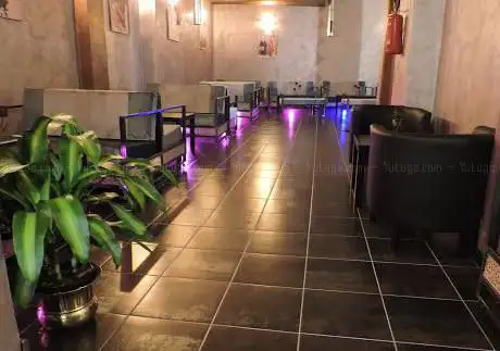 Almas Shisha & Bar - Locale Tè e Narghilè