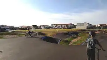 Photo de Pumptrack Ennery by bikesolutions.fr