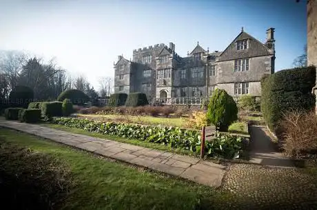 Photo de Borwick Hall  Lancashire Outdoor Education