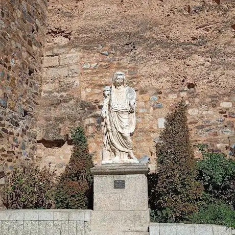 Photo de Statue of Androgynous Genius