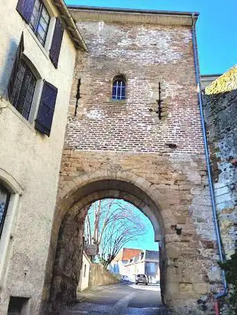 Photo de Pau Pyrénées Tourisme - Bureau de Lescar