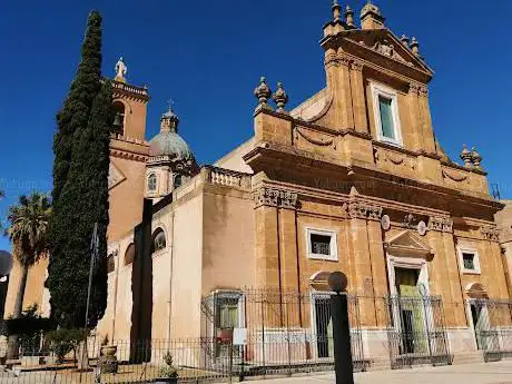Photo de Basilica of Our Lady of the Assumption