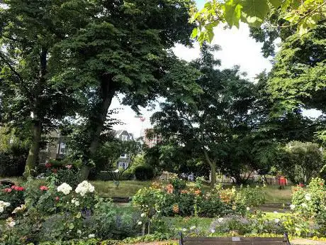 Photo de De Beauvoir Rose Garden