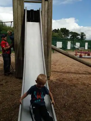 Photo de Racecourse Road Playtrail