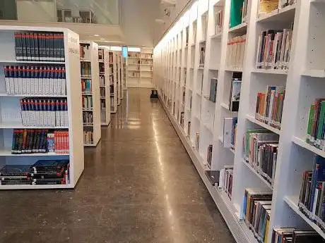 Biblioteca Pere Anguera