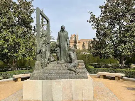 Photo de Monumento a San Juan de Dios