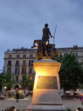 Photo de Monument als defensors de Girona el 1808 i 1809