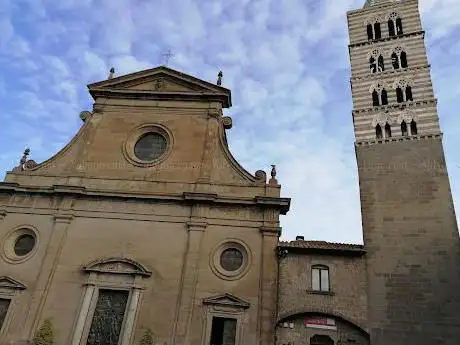 Photo de Cattedrale di San Lorenzo