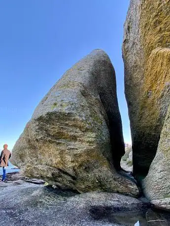 Photo de Le trou du rocher de la pointe du Conguel
