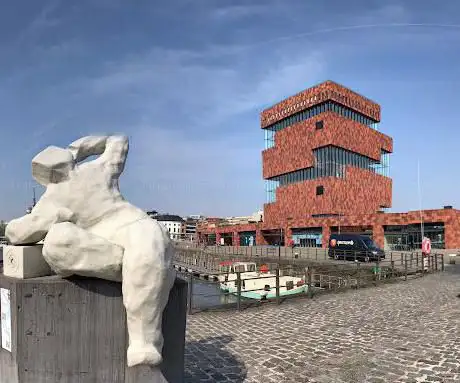De Antwerpse Fluisteraar
