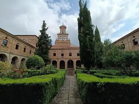 Photo de Abbaye Santa MarÃa de San Salvador