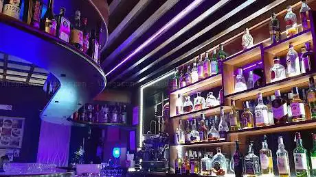 Piano Bar Moncheri