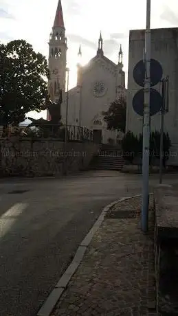 Photo de Church of San Michele Arcangelo