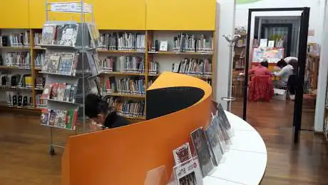 Photo de Biblioteca Delfini