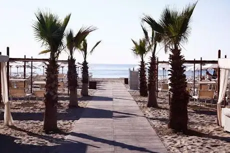 Photo de Spiaggia Le Palme 88-89