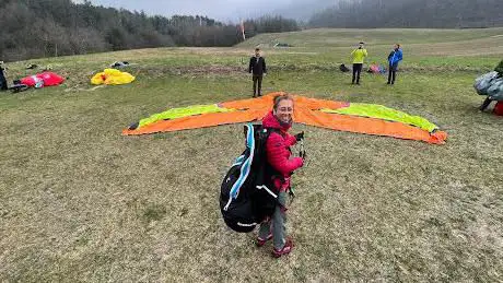Atterraggio parapendio Riano