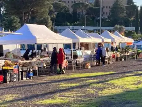 Photo de Mercato agricolo Divino Amore - Campagna Nostra