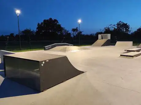 Photo de Piacenza Skate School - Skatepark - Parco del Nure