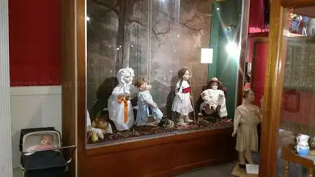 Photo de Musée de La Poupée et des Jouets Anciens