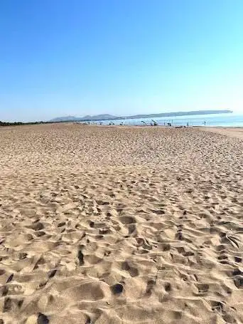 Photo de Platja Sant Pere Pescador