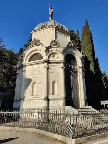 Mausoleo Famiglia de Tacchi