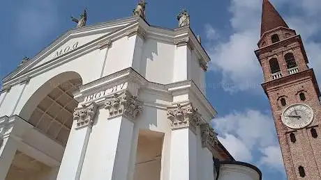 Photo de Parrocchia dei Santi Vittore e Corona Martiri in Fanzolo
