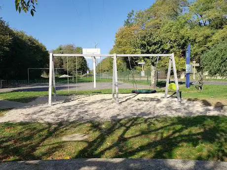 Photo de Lavoir et aire de jeux