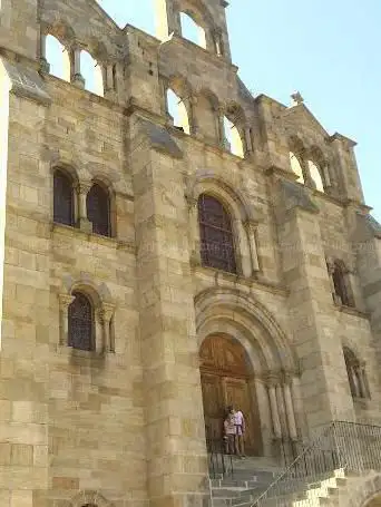 Photo de Office du Tourisme Mézenc Loire Meygal - Bureau de Saint-Julien-Chapteuil