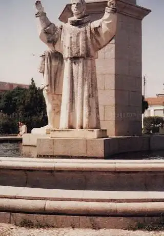 Photo de Monumento a los Conquistadores