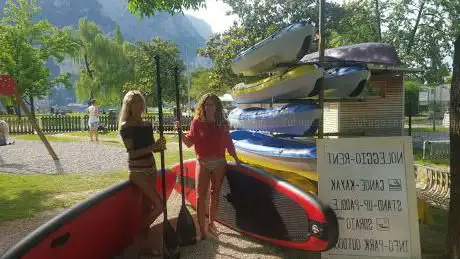 Jumping & kayak (canoe/sup/sdraio) rental