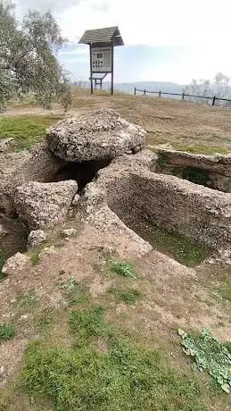 Photo de Necrópolis de Torre Martilla