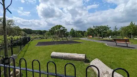Woodyatt Park