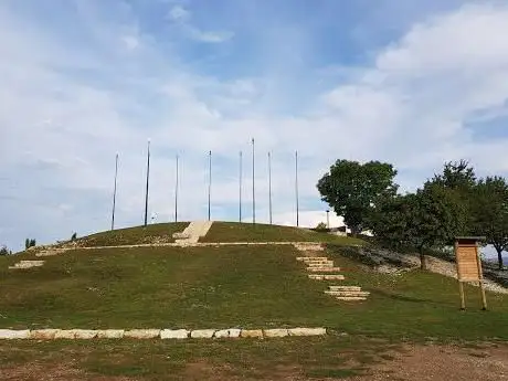 Photo de Monument for the fallen of Monte Tomba