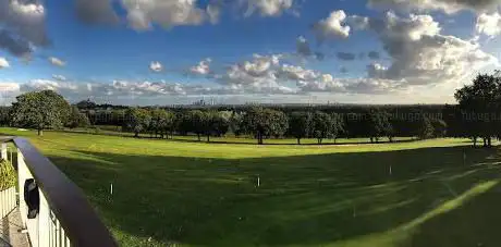 Photo de Dulwich & Sydenham Golf Club
