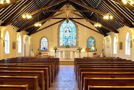 Photo de Catholic Church of the Holy Family