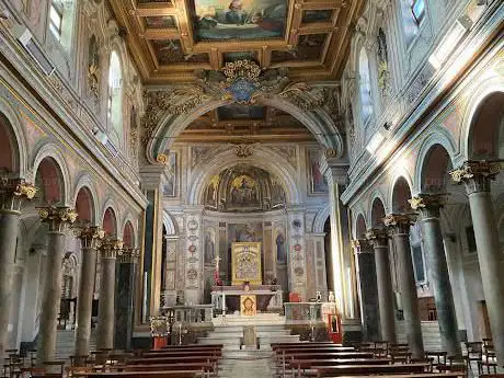 Photo de Basilique Saint - Barthélemy - en - l'Île