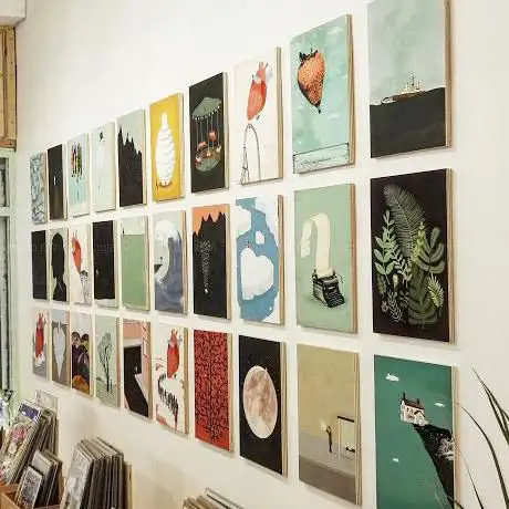 Photo de The Wall Gallery Store