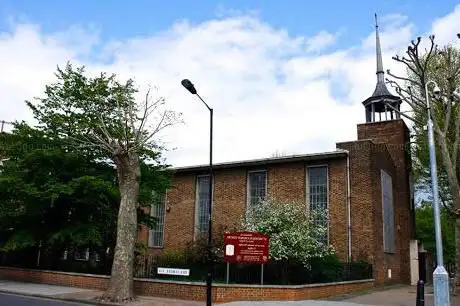 Photo de Saint Nicholas Church Poplar