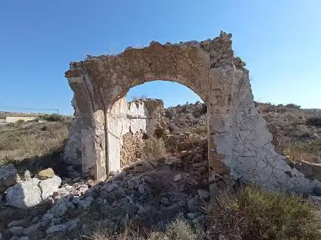 Photo de Antigua Ermita de Fontcalent