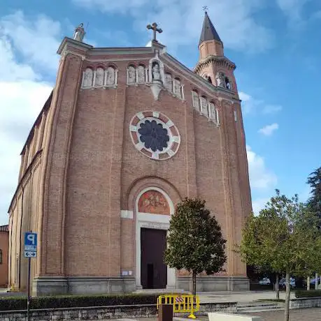Photo de Church of Saint Mary of the Assumption