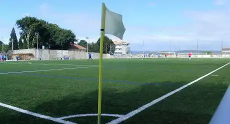 Photo de Campo de futbol de Maniños (O Pote)