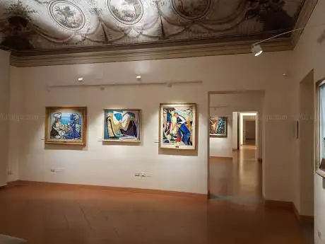 Photo de Forlì - Palazzo Romagnoli