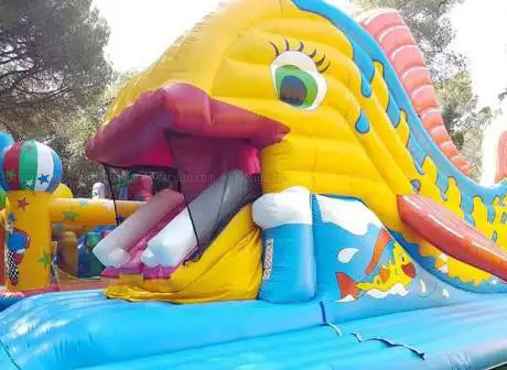 Parco giochi gonfiabili bimbolandia ( apertura estiva)
