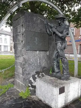 Monument Dédié Aux Mineurs