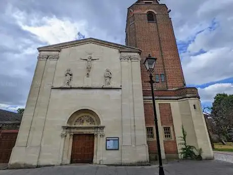 Photo de Our Lady of Sorrows and St Bridget of Sweden