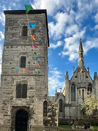 Photo de Tower of St. Mary Magdelene