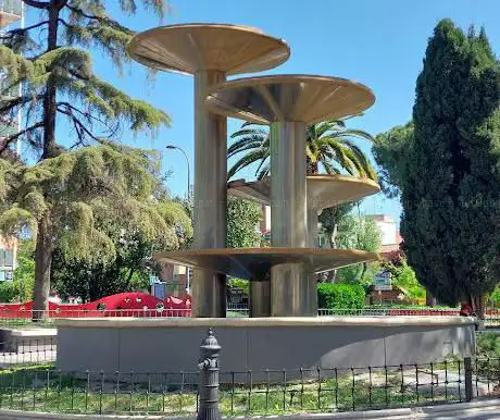 Photo de Fuente de la Plaza de España