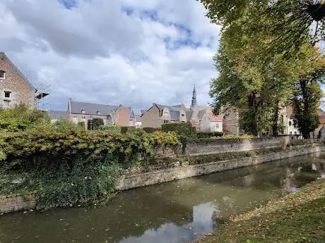 Begijnhofmuur